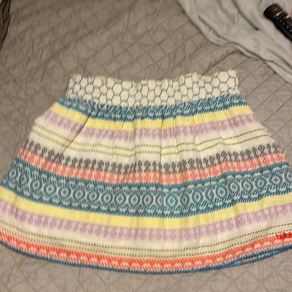 billa BONG skirt size large with liner! Perfect condition!!
